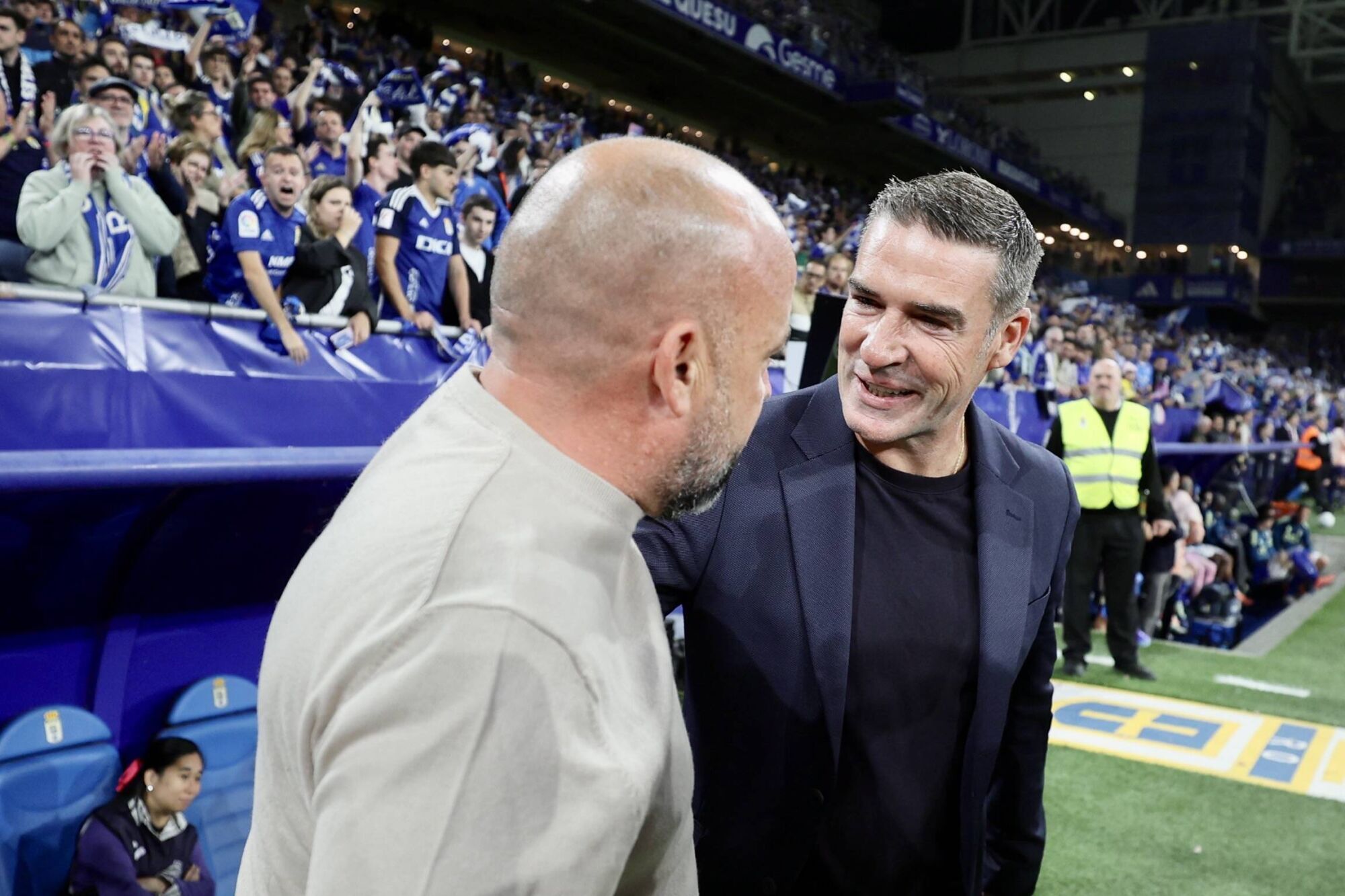 Todas las IMÁGENES del reestreno de Carrión con el Oviedo, con derrota ante el Espanyol 