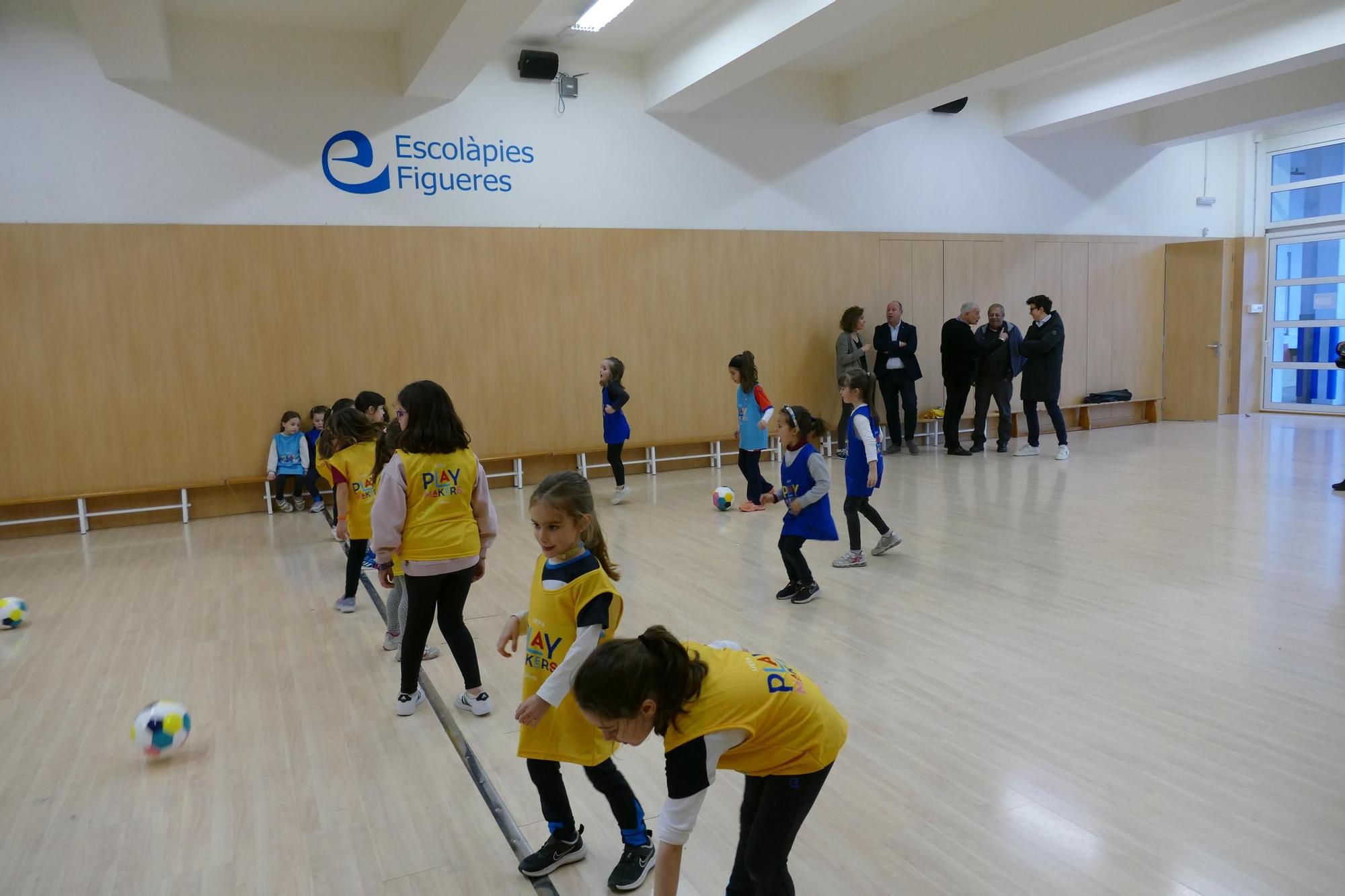 Les Playmakers d’Escolàpies Figueres reben la visita de la Federació Catalana de Futbol