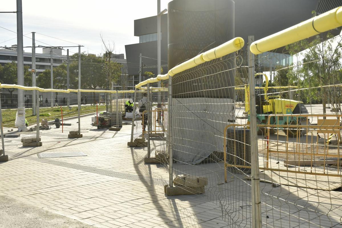 La nueva Glòries se deja ver durante la recta final de las obras
