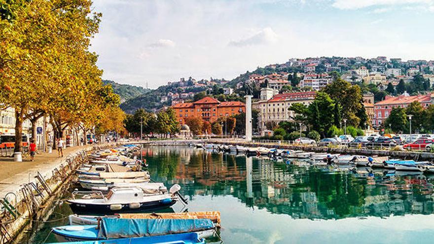 Panorámica Rijeka (Croacia).