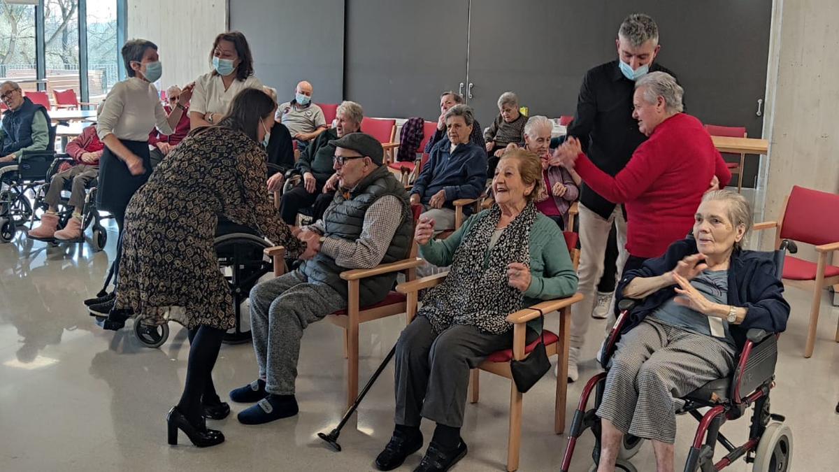 La residencia del ERA en Lugones celebra su primer aniversario: así ha sido la celebración