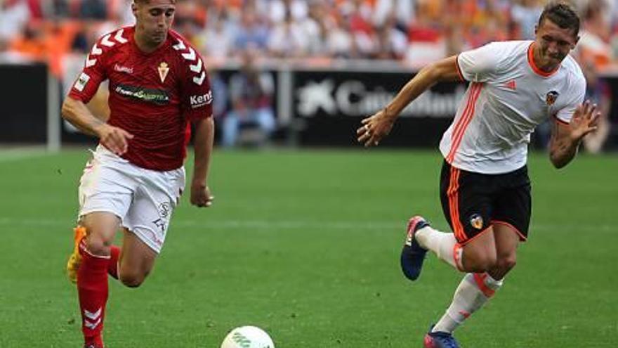 Sergi Guardiola, durante el partido Real Murcia-Valencia Mestalla.