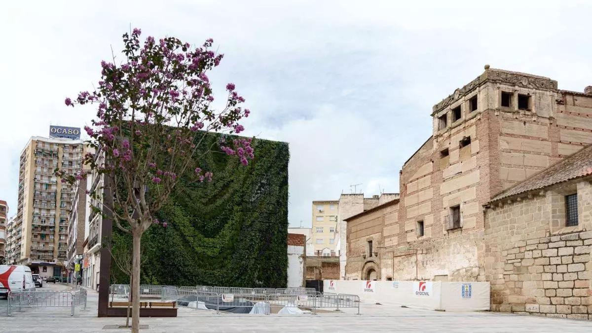 Plaza de la Basílica de Santa Eulalia en Mérida.