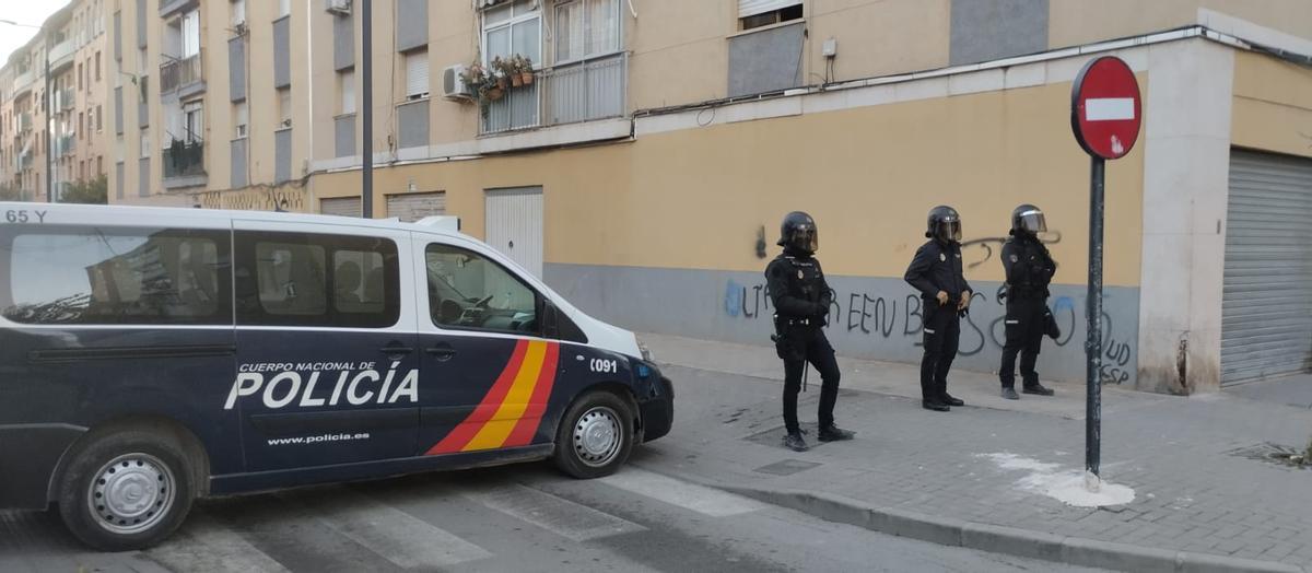 Policías Nacionales en Lorca.