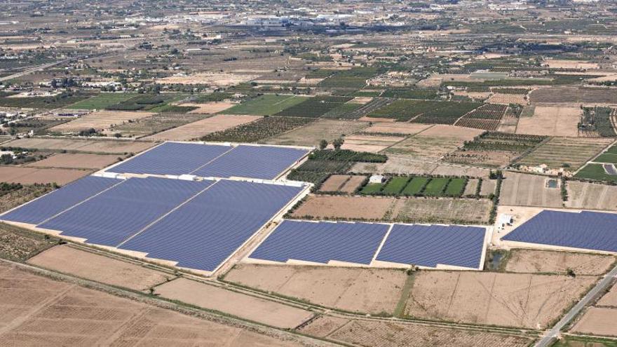 La energía solar, fuente de negocio para Enercoop.