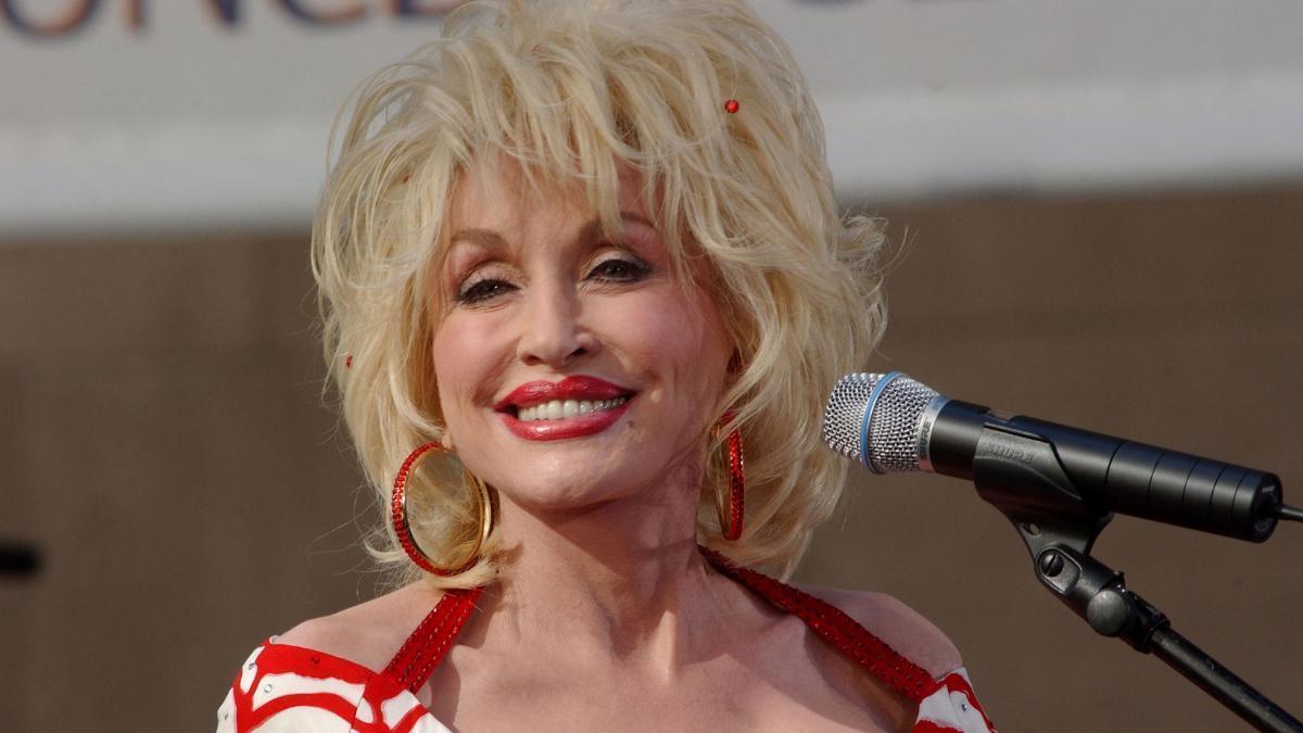 La cantante Dolly Parton fallece con 80 años