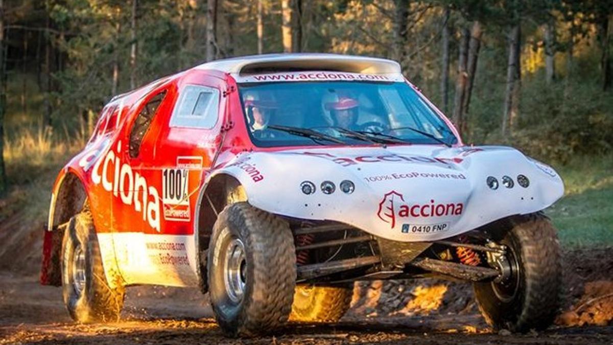 El coche de Acciona en el Dakar