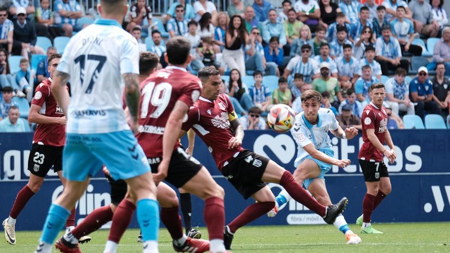 El Mérida se hace con un punto de oro en La Rosaleda