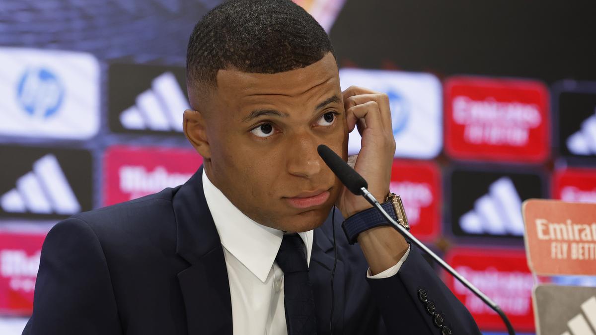 El francés Kylian Mbappé, durante su presentación como jugador del Real Madrid.