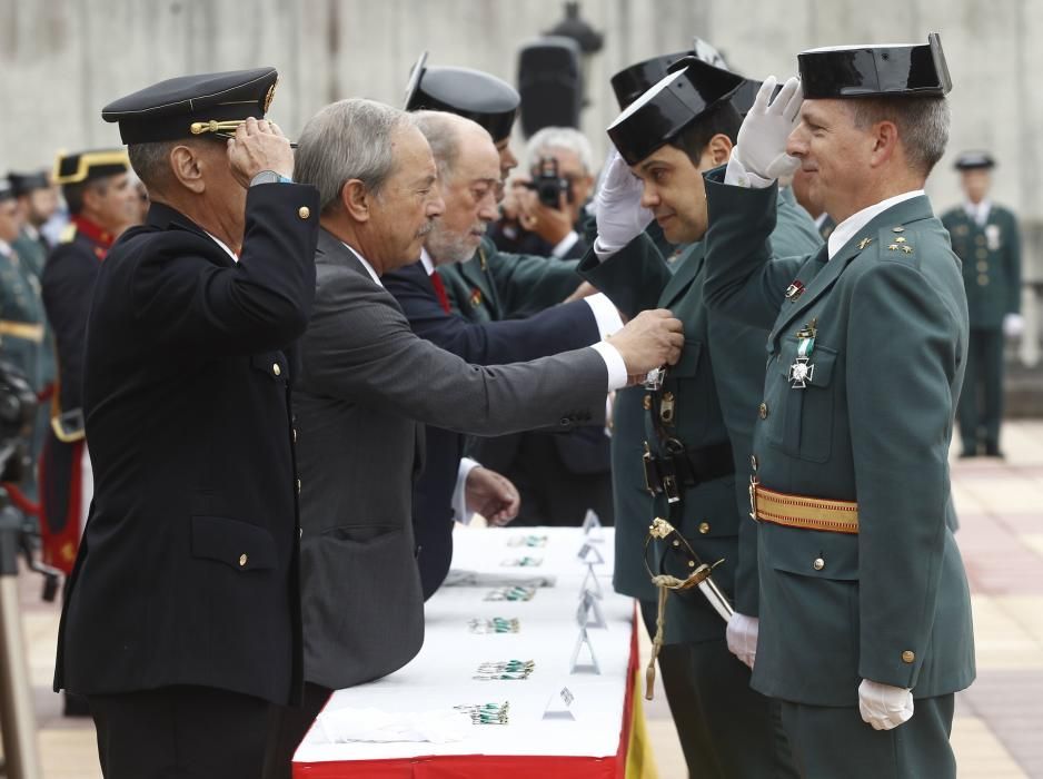 Actos oficiales en el cuartel del Rubín por el día del Pilar