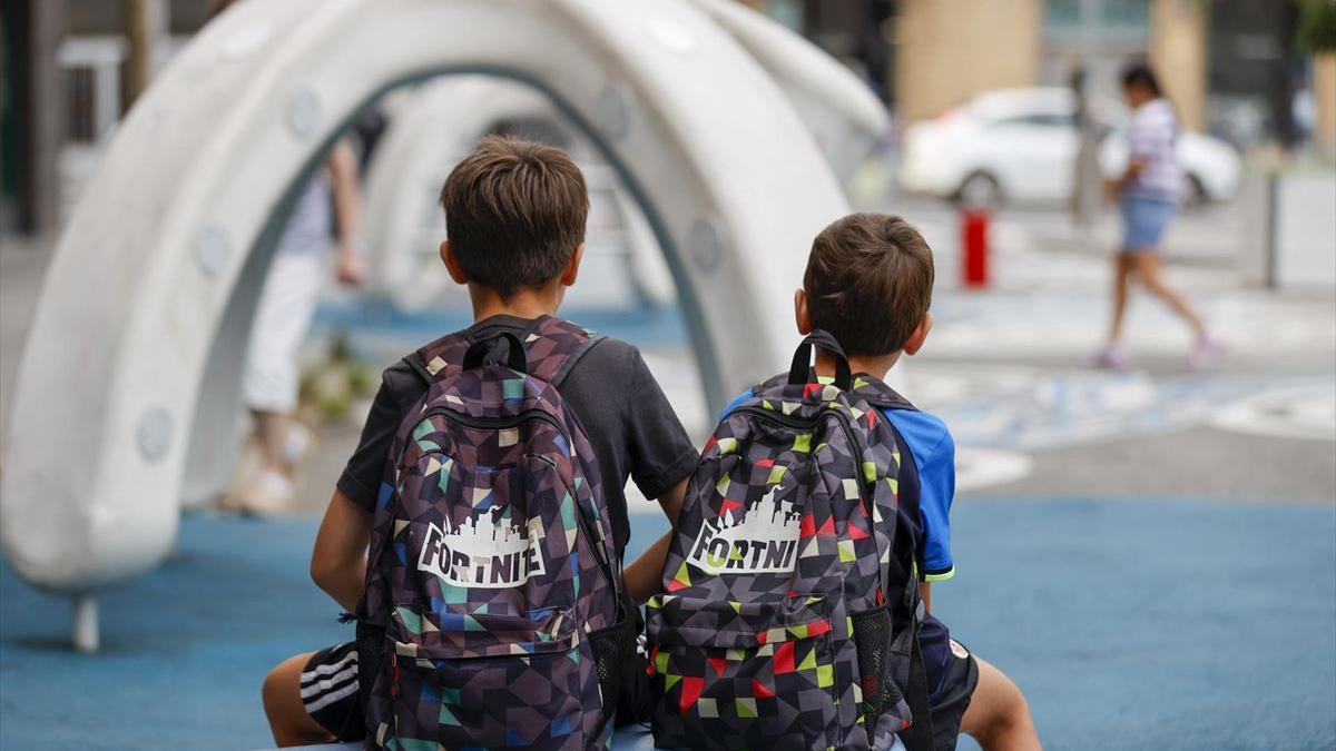 La prevalencia de la carencia material y social severa también varía según el número de hijos en el hogar.