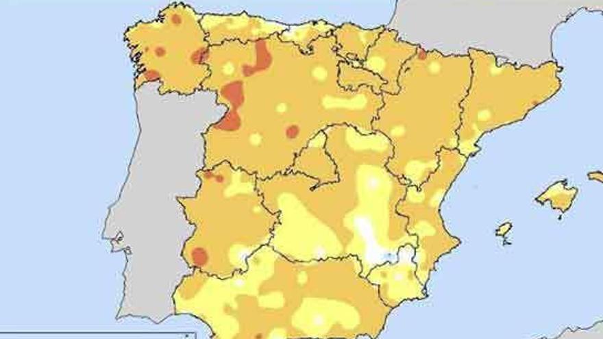 En tono más oscuro, junio extremadamente cálido.