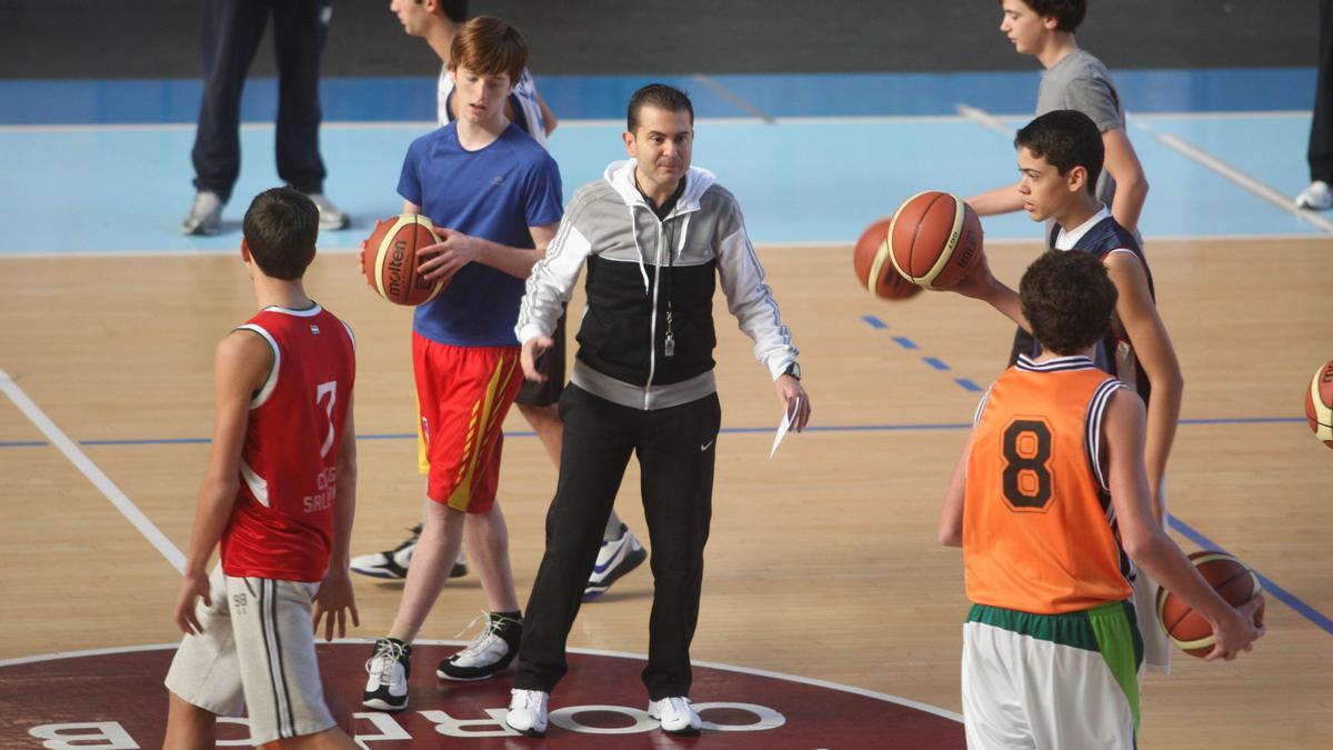 Rafa Sanz, en una sesión de entrenamiento en Vista Alegre.