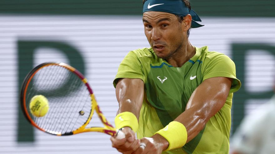 Zverev se lesiona y abre la puerta de la decimocuarta final de Roland Garros a Nadal