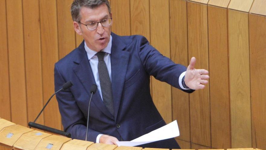 Feijóo, en su réplica a los líderes de la oposición, esta mañana en el Parlamento de Galicia.