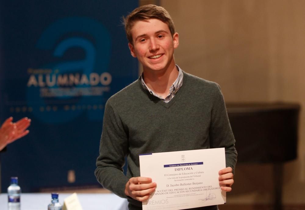 Premio a los 45 mejores estudiantes asturianos