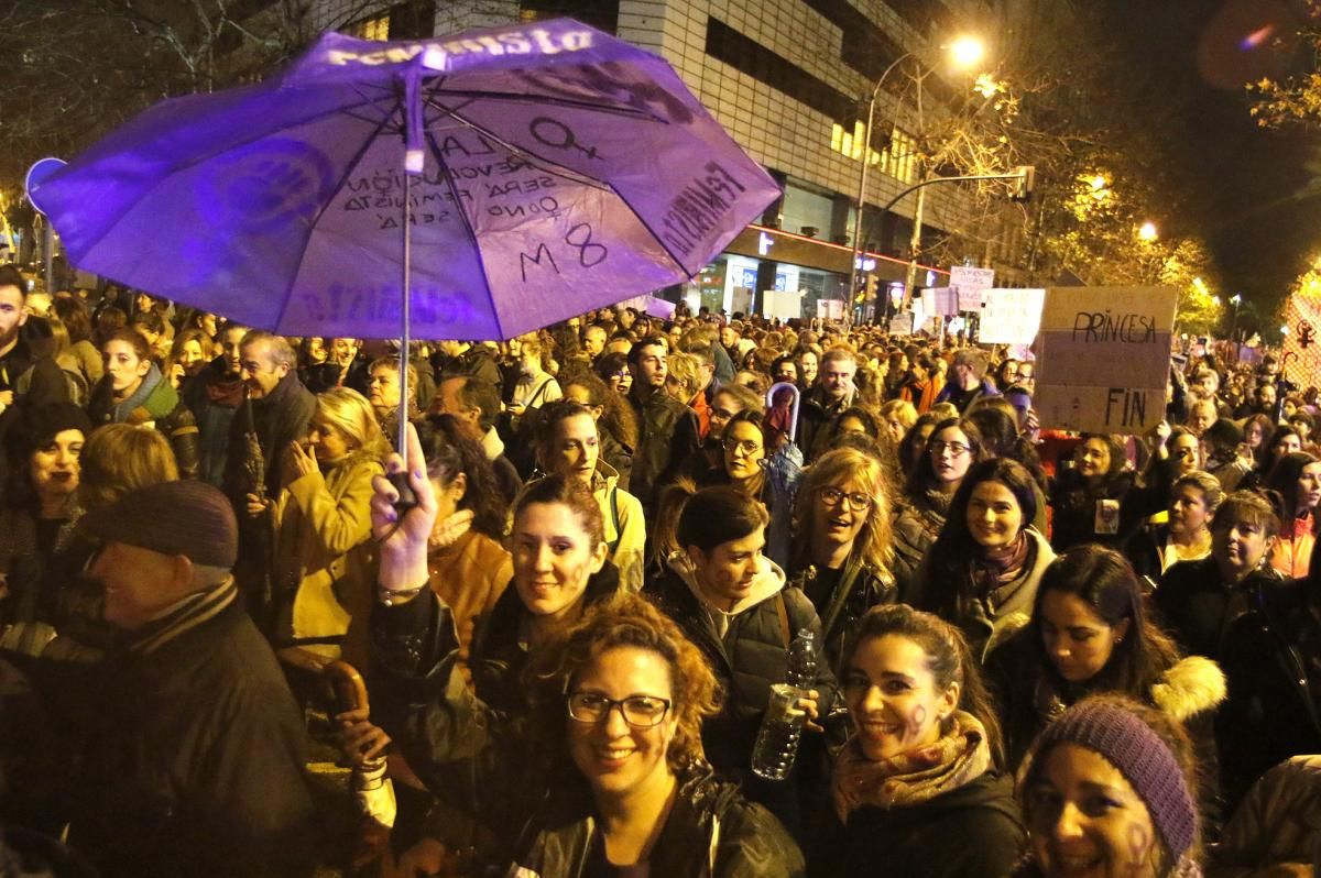 Multitudinaria manifestación del 8-M en Córdoba