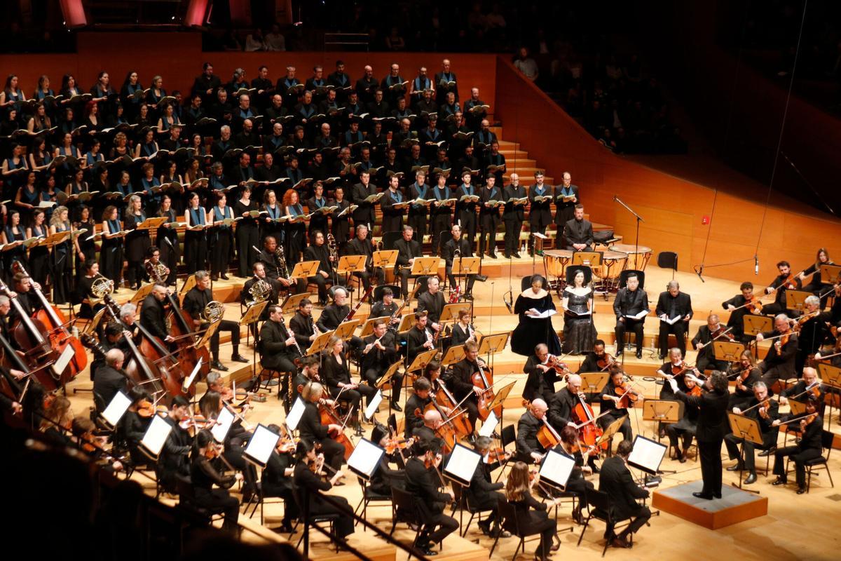 Estreno en Los Ángeles de la 'Missa solemnis' con Gustavo Dudamel frente a la LA Phil y el Orfeó Català.