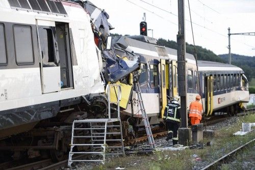 Choque de tren al oeste de Suiza.