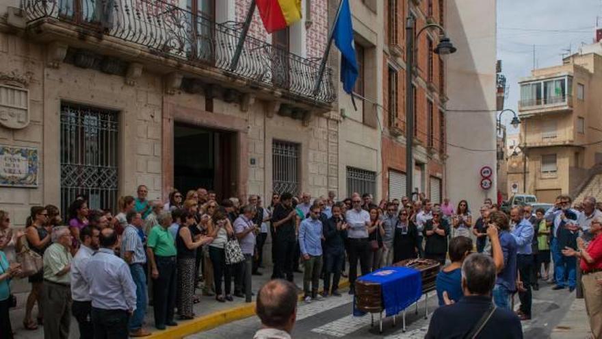 Emotiva despedida a Francisco Llopis Sempere