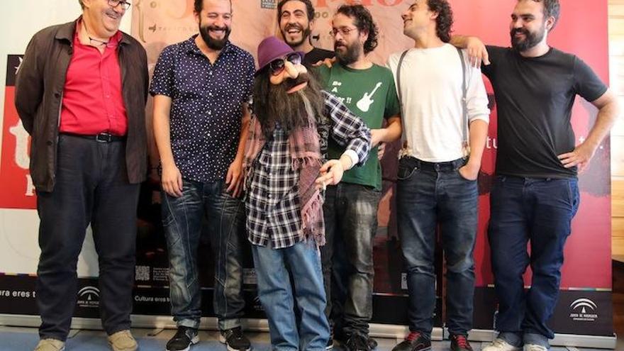 Sergio Rubio dirige la obra de teatro dedicada a Rockberto.