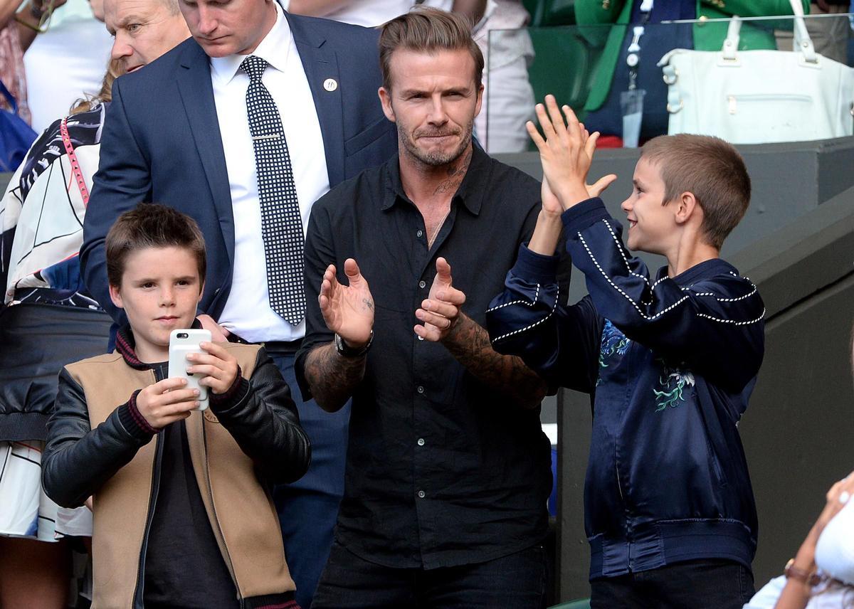 David Beckham junto a sus hijos Romeo y Cruz en Wimbledon