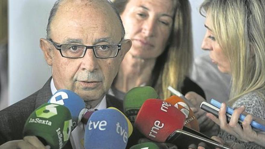 Montoro avanza que España cumplió con el déficit del 2016