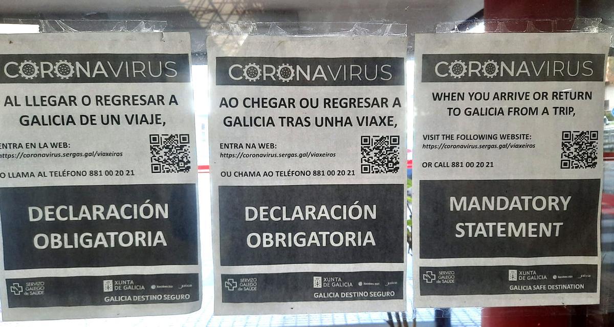 Carteles informativos sobre el coronavirus.