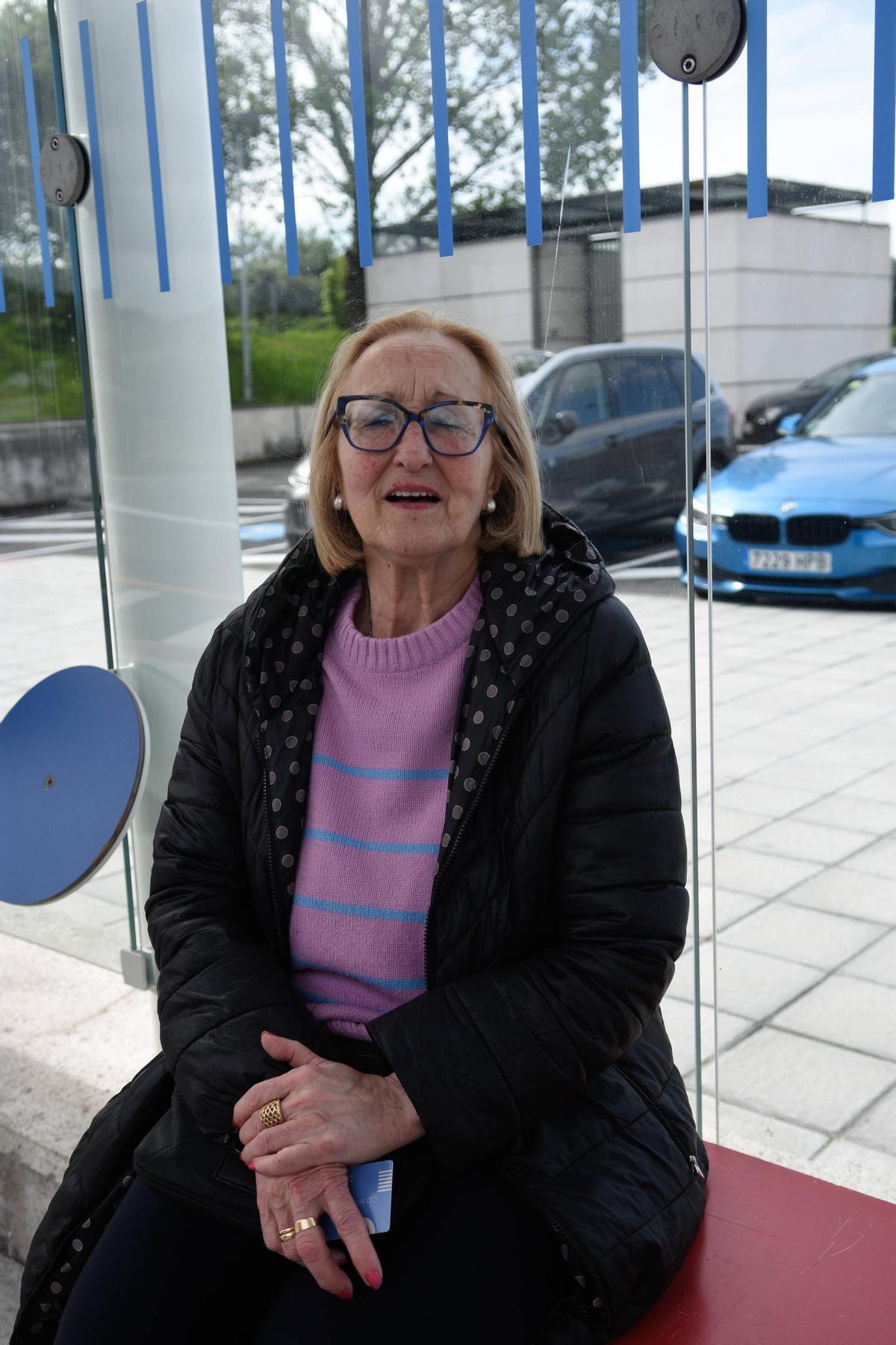 Dolores Mier, en la parada del Hospital San Agustín