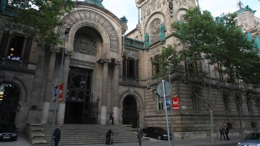 Fachada de la Audiencia de Barcelona.