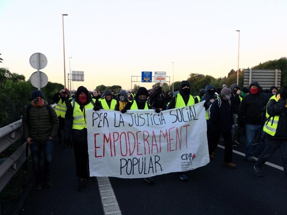 Talls i protestes a Bacelona per la reunió del 21D