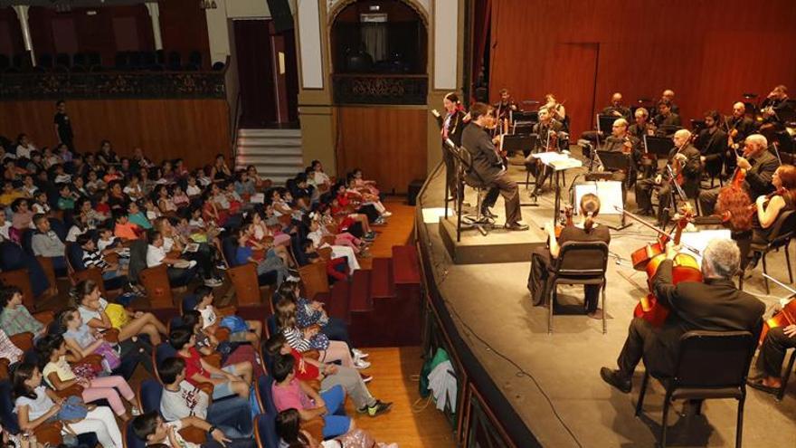 Escolares de la provincia se acercan a Beethoven