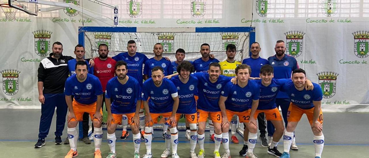 Los jugadores del Arenas de Manzaneda, antes del partido de ida en Villalba. | A. M. F. S.