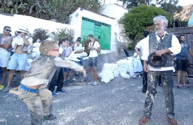 BAJADA DEL GOFIO Y DEL AGUA 2016 AGUIMES