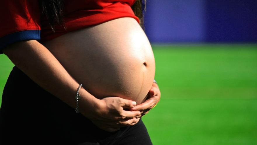 Fumar cannabis en el embarazo afecta al bebé de esta forma: los científicos lo descubren