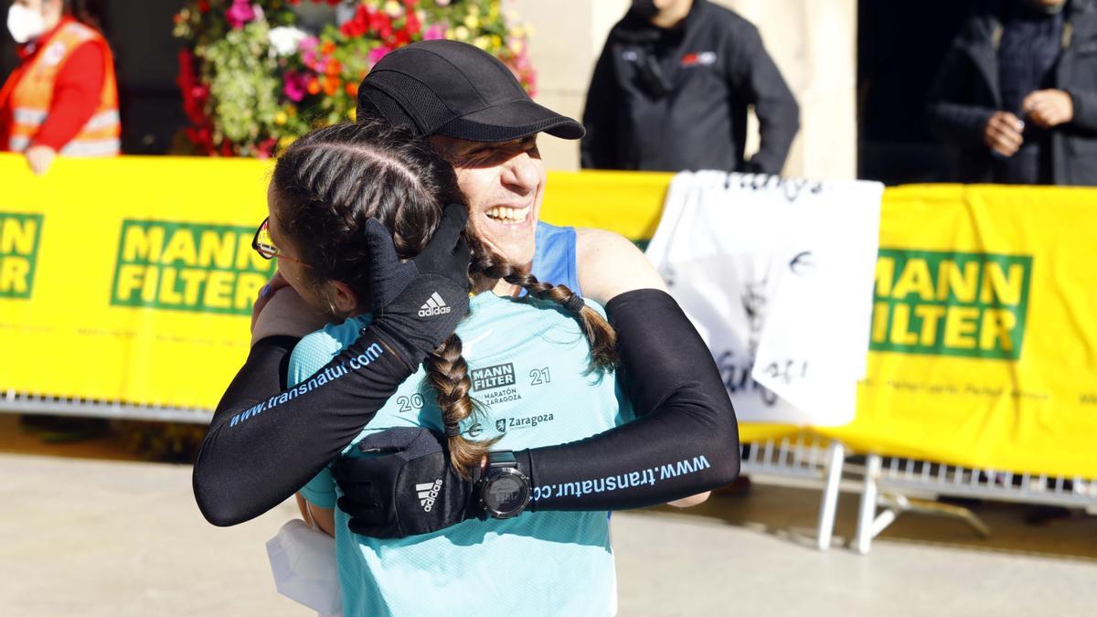 FOTOGALERÍA | Éxito rotundo en el regreso del Maratón de Zaragoza