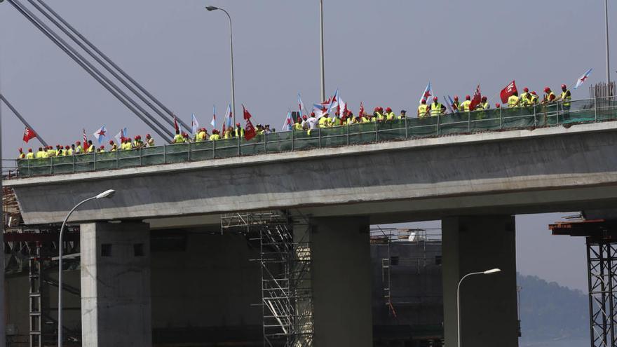 Protesta de la CIG por las obras de Rande // R. GROBAS