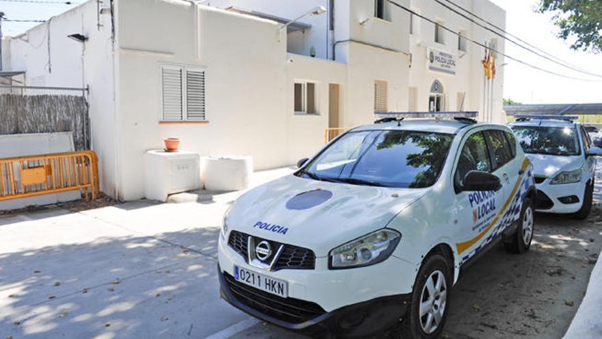 Retén de la Policía Local de Sant Antoni.