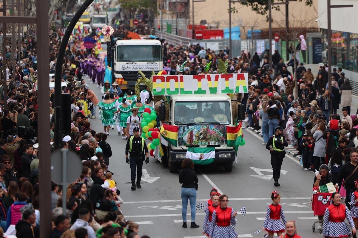 Búscate en las imágenes de la rúa de Carnaval de Ibiza