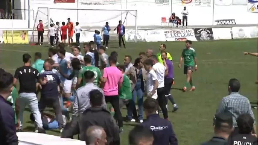 El Juez de Disciplina cierra un partido el campo del Trujillo y pone al club una multa de 750 euros