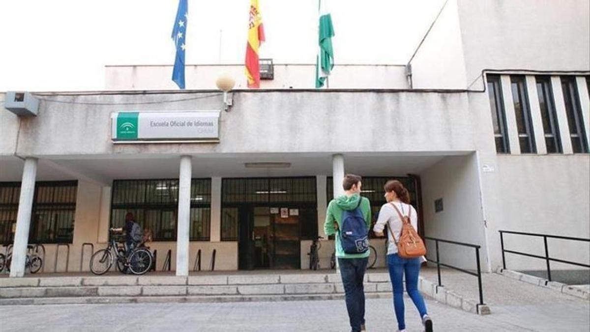 Entrada de la EOI de Córdoba.