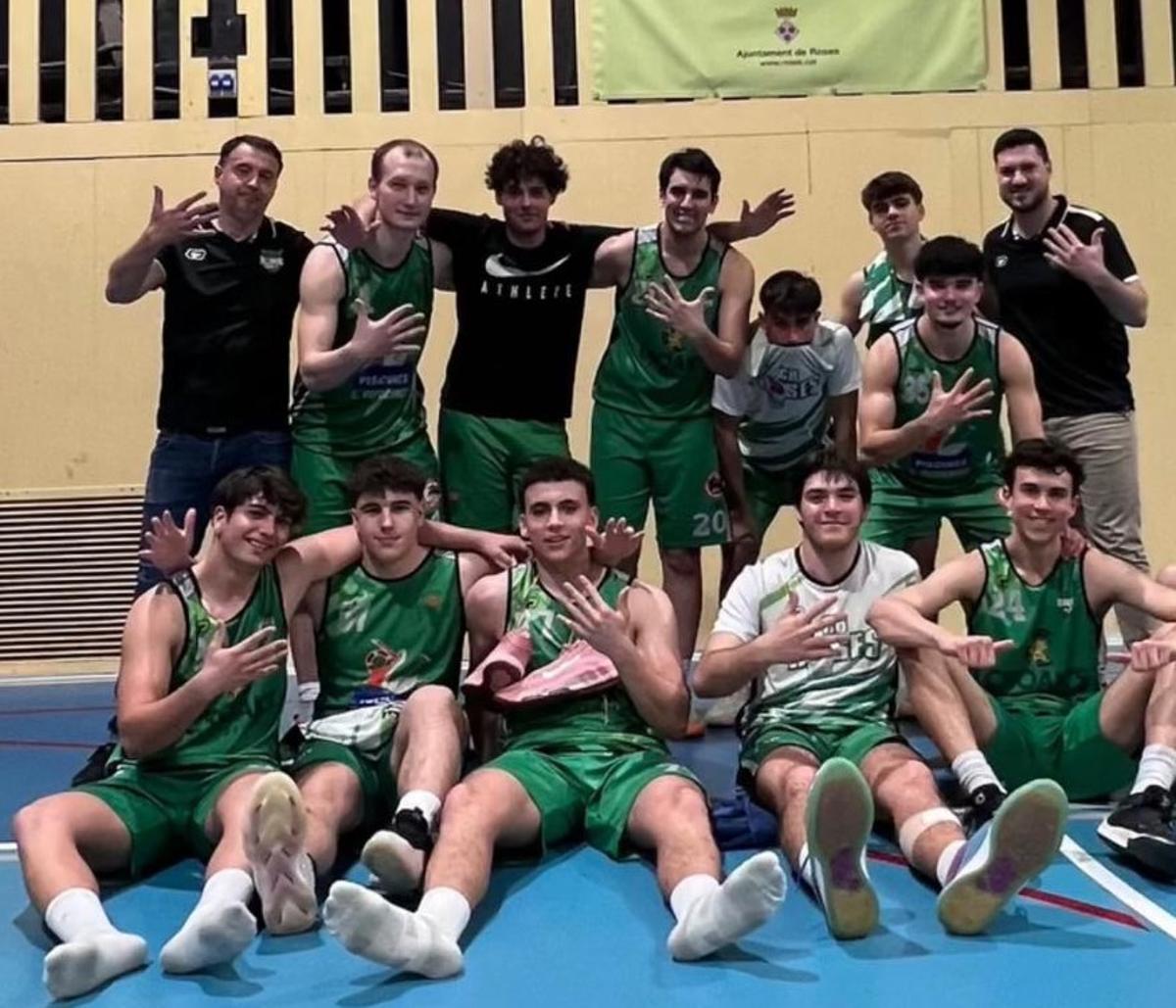 El Roses celebra la cinquena victòria de la temporada.