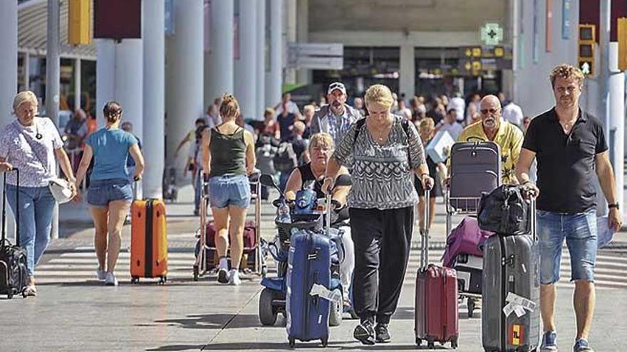 Si en 2009 se facturaba 11,2 millones por asistencias a turistas, el aÃ±o pasado fueron 31,6. El IB-Salut lo achaca en parte al aumento de visitantes.