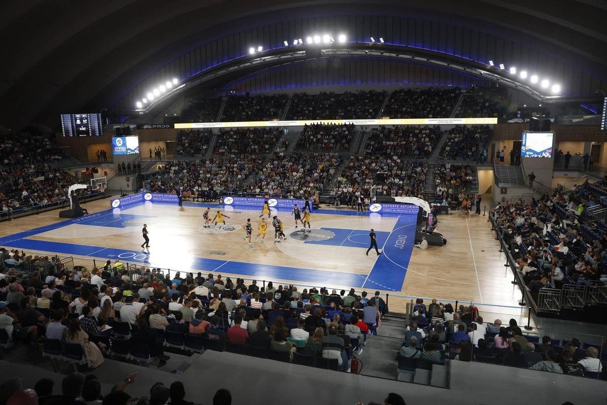 El Alimerka Oviedo en el estreno del Palacio de los deportes en una imagen de archivo