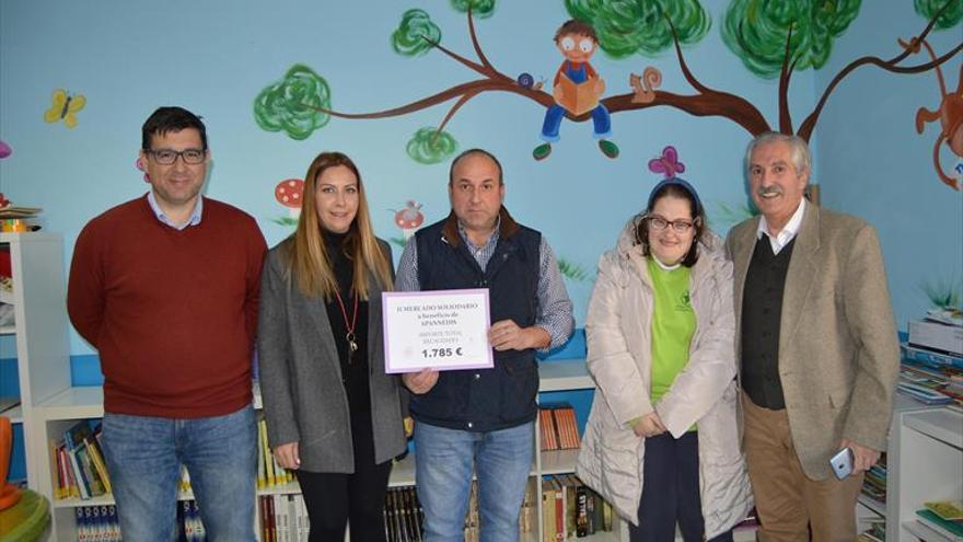 Mercadillo solidario en Ochavillo del Río