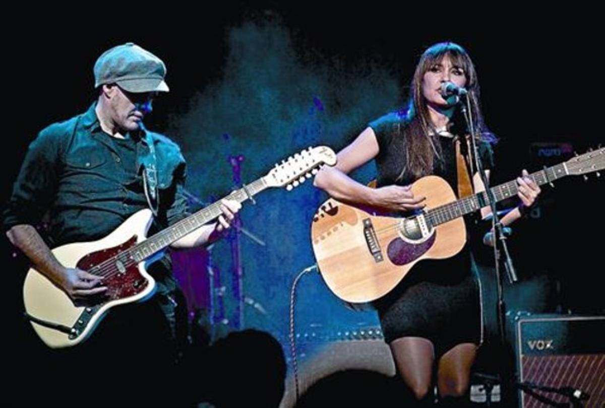 Juan Aguirre i Eva Amaral actuen a Madrid en un homenatge a Antonio Vega, el 22 de novembre passat. Juan Aguirre i Eva Amaral actuen a Madrid en un homenatge a Antonio Vega, el 22 de novembre passat.