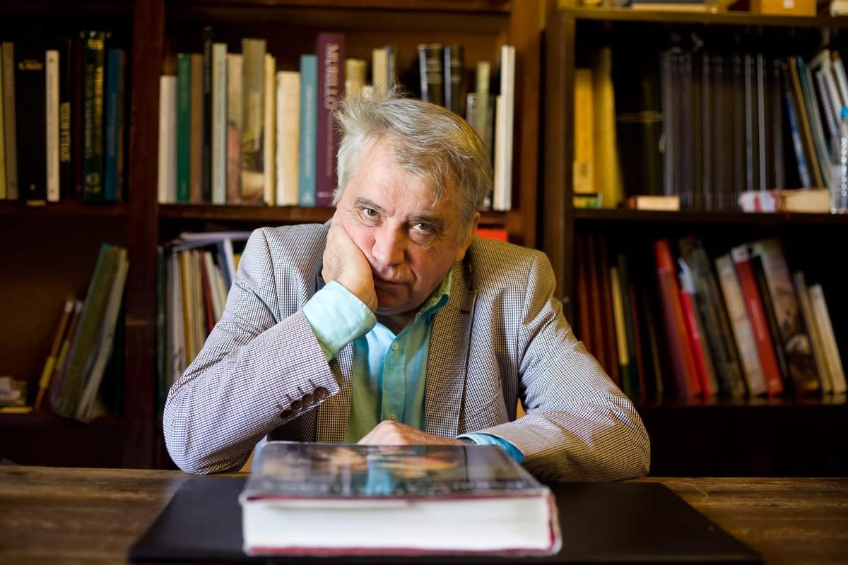 El catedrático emérito Enrique Valdivieso.