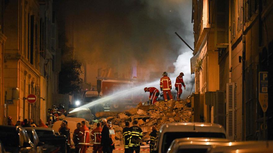 Cuatro muertos confirmados en el derrumbe de un edificio en Marsella