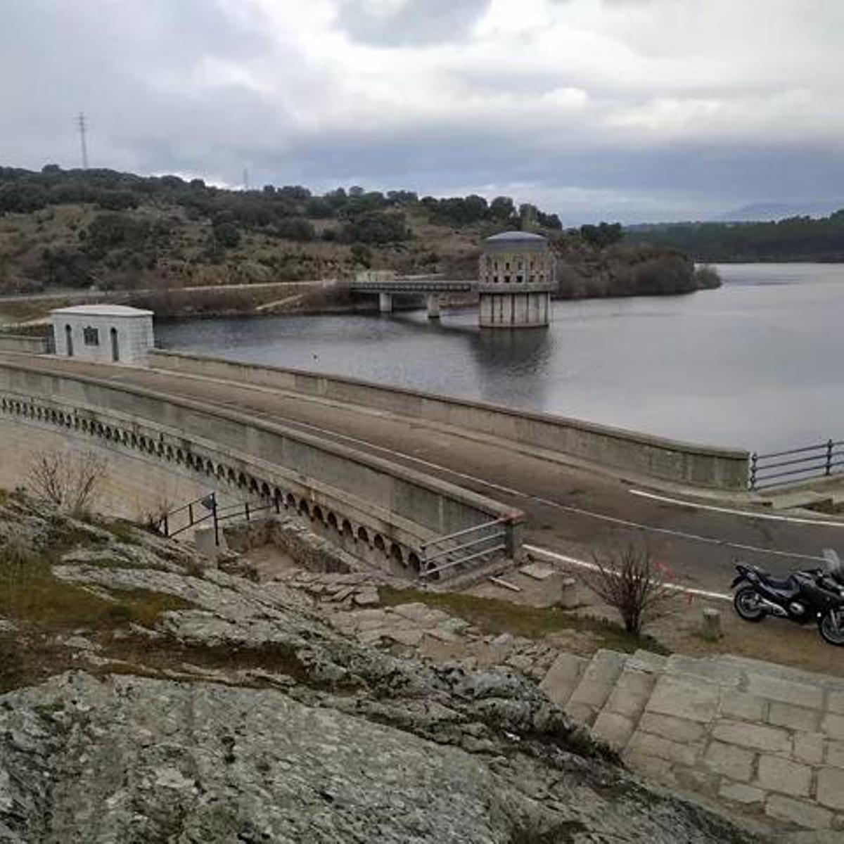 La Muralla China española se encuentra en el barranco del río Jaramilla, afluente del Jarama, en la Sierra Norte de la provincia