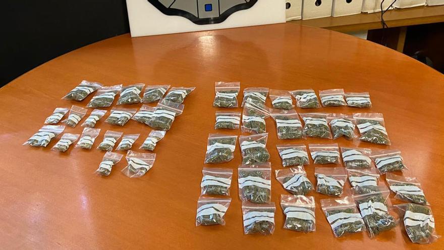 Les bosses de marihuana decomissades per la policia municipal